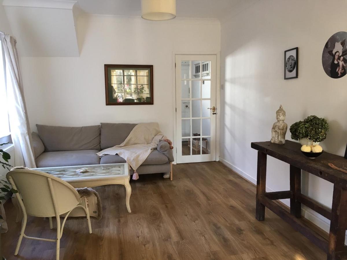 Bed and Breakfast Aroha Glastonbury Exterior foto
